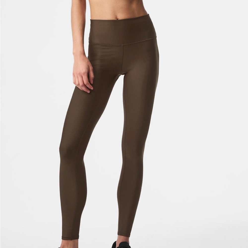 ALO Yoga 7/8 High-Waist Airlift Leggings